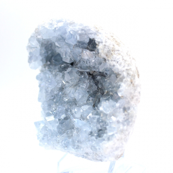 Cristal de célestite bleue géode de Madagascar