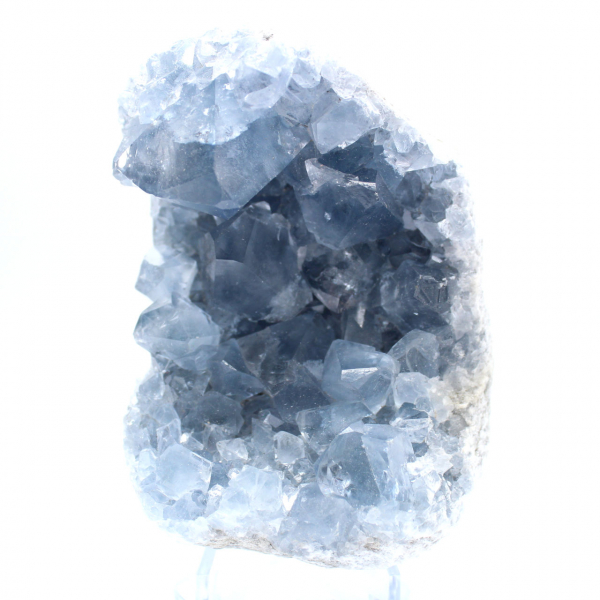 Géode minérale célestite bleue Madagascar