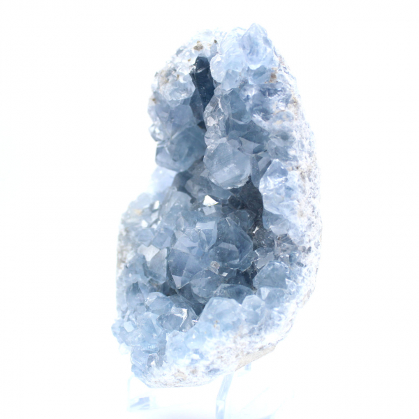 Cristaux de célestite bleue de Madagascar