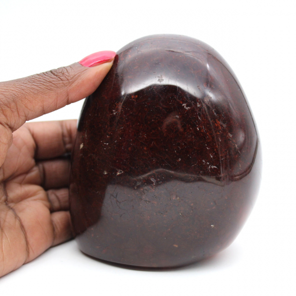 Cornaline Ornement Poli de Madagascar - Pierre Naturelle de Collection Rouge-Orange Intense