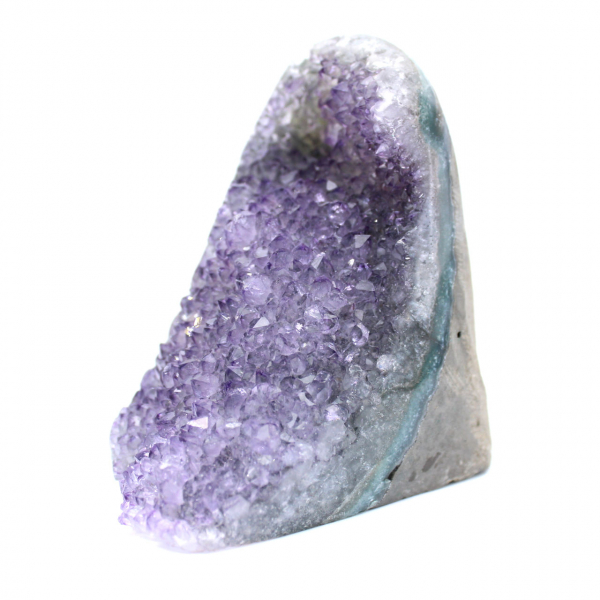 Géode Améthyste Brésilienne : Cristaux Violets Profonds
