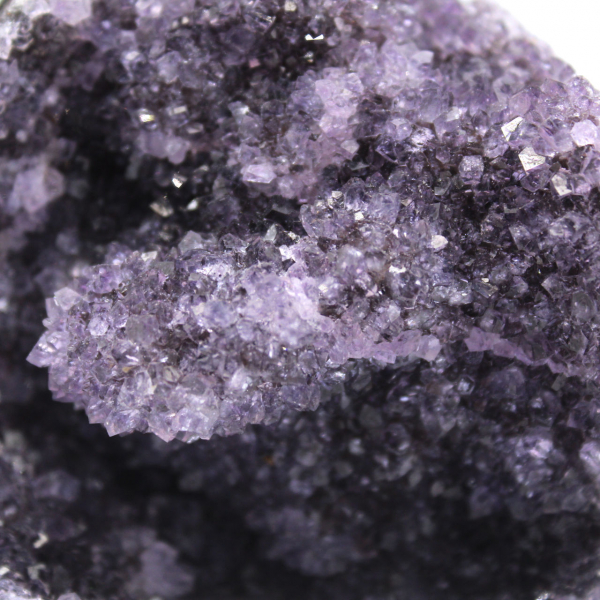 Petite Druse d'Améthyste du Brésil : Esthétisme Naturel
