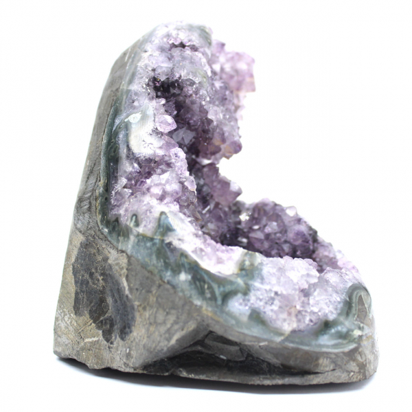 Améthyste Spécimen Brésil – Beauté Géométrique et Pureté