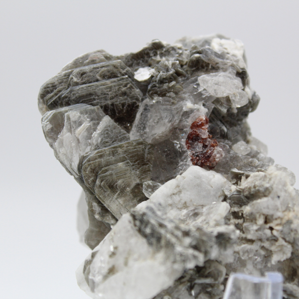 Cristaux de mica sur quartz afghan