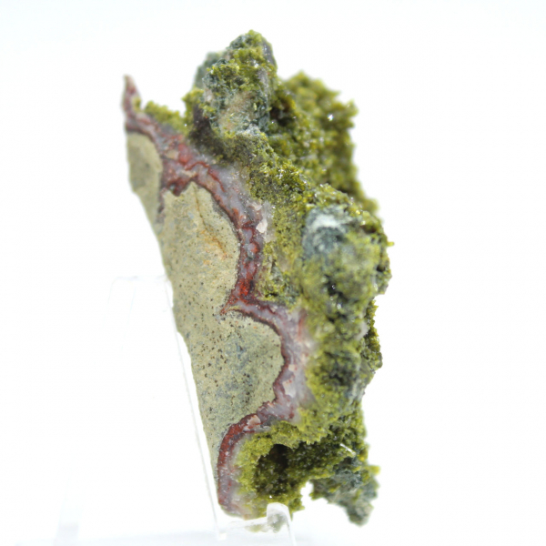 Épidote marocaine sur gangue claire