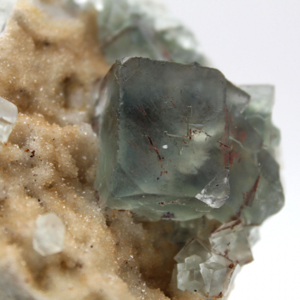 Minéral Fluorite verte : Cristaux sur gangue pour décoration