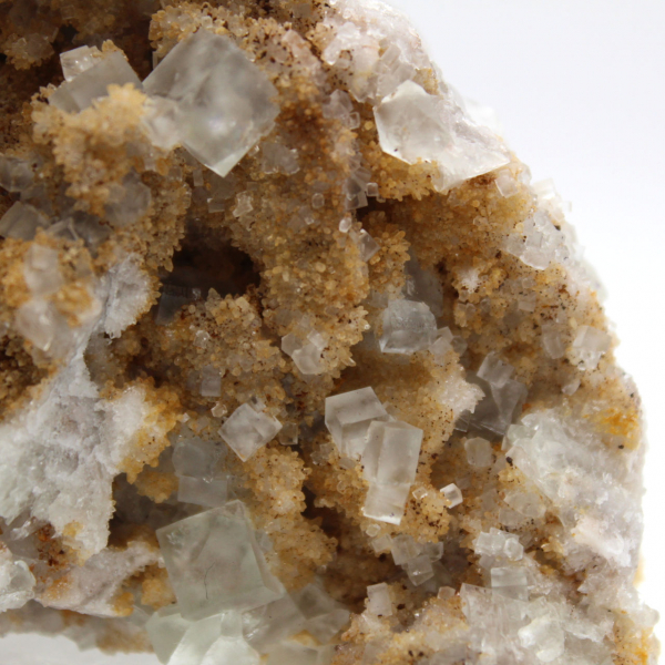 Cristal de Fluorite Marocain : Pièce de décoration et science