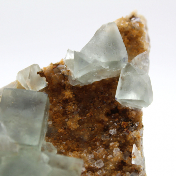 Fluorite verte brute : Cristal sur roche mère Maroc