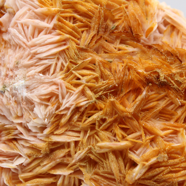 Barytine orange du Maroc à cristallisation marquée