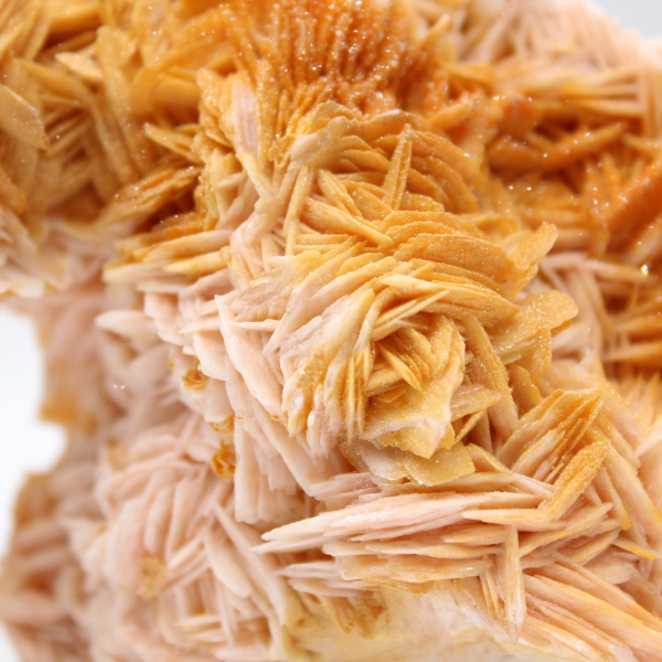 Cristallisation de barytine orange marocaine fine