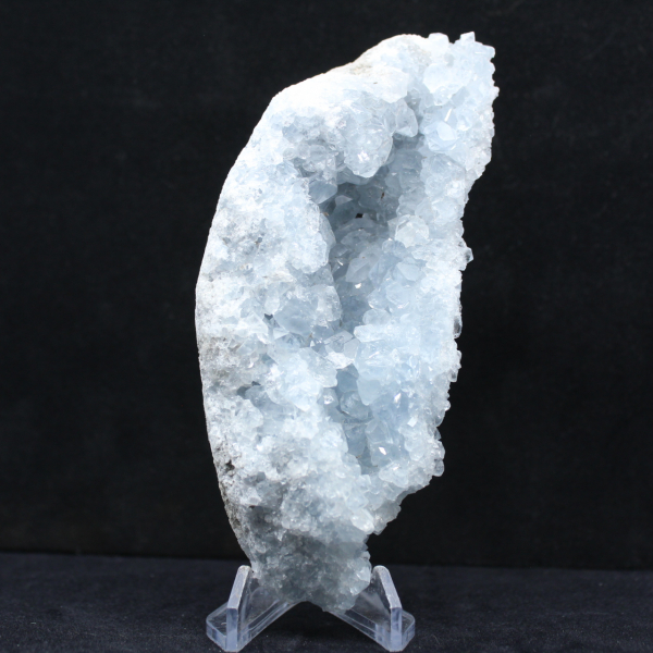 Célestite de Madagascar : Géode de Cristaux Bleus