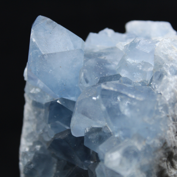 Géode Massive de Célestine de Madagascar