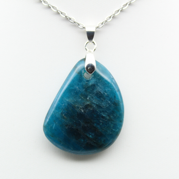 Pendentif Apatite Bleue Madagascar - Éclat des Cristaux