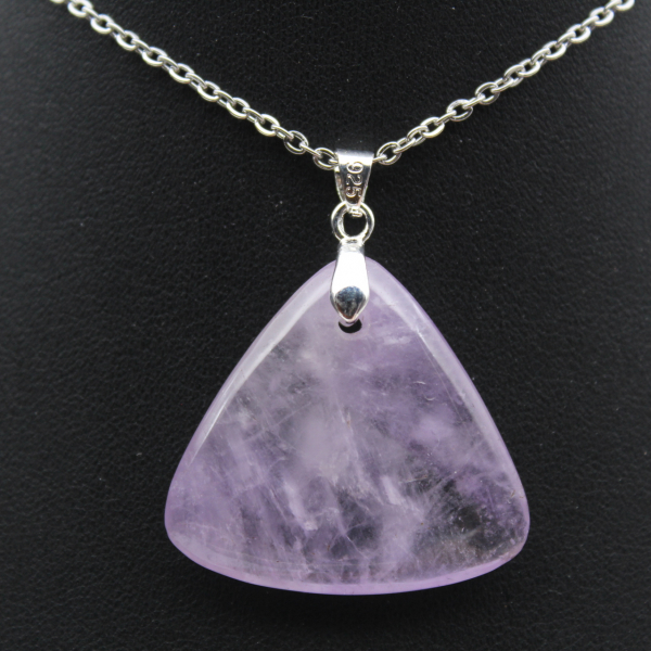 Pendentif Améthyste de Madagascar - Géologie et Esthétisme