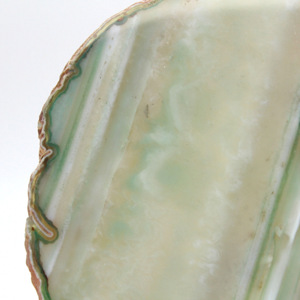 Tranche d'agate naturelle teintée vert – Brésil 240 g