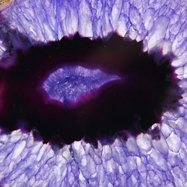 Petite Tranche d'Agate Violette Brésilienne Décorative