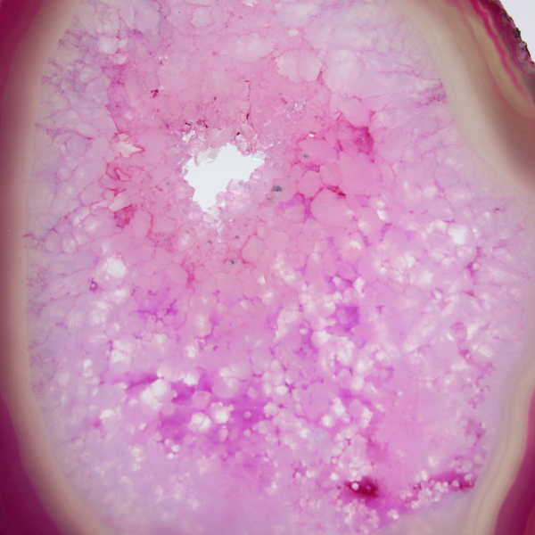 Agate brésilienne teinté rose polie