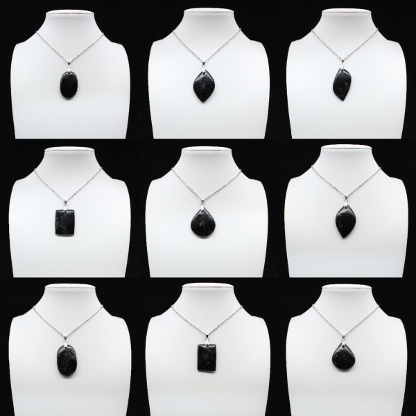 Pendentif tourmaline noire