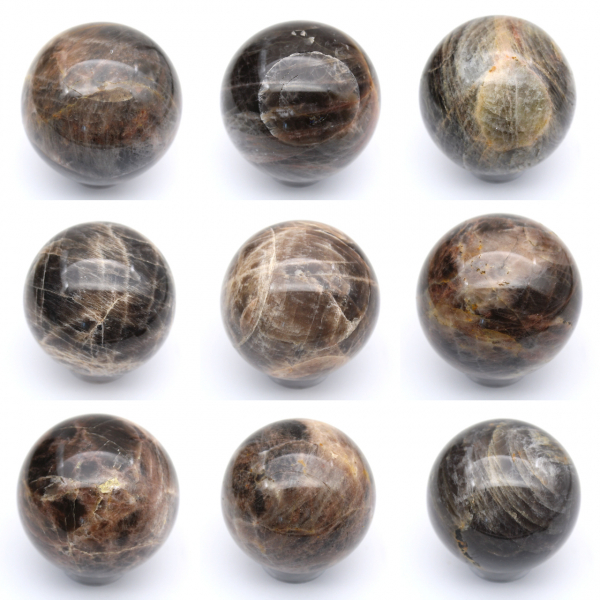 Pierre de lune noire Madagascar