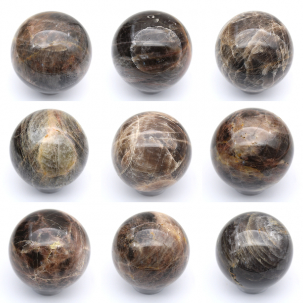 Pierre de lune noire Madagascar