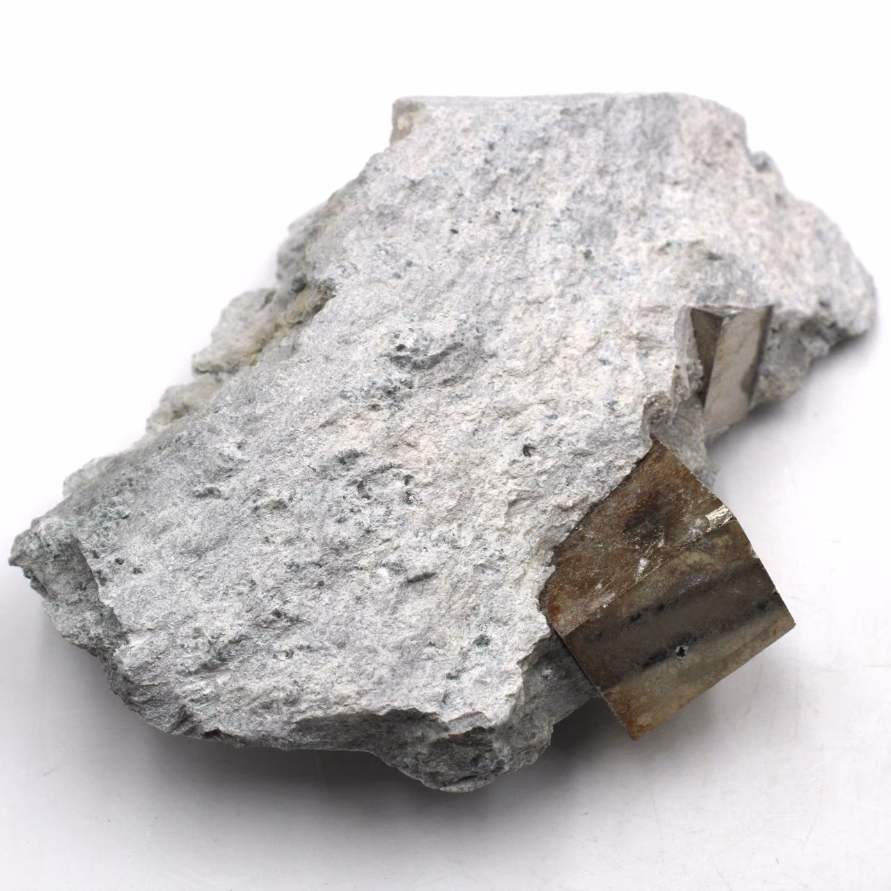 Cubes de pyrite sur gangue de Navajun Espagne