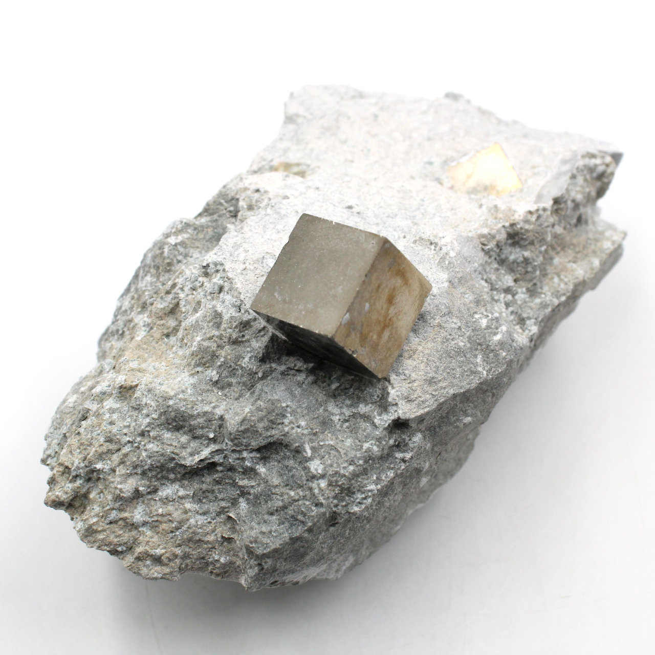 Cubes de pyrite sur gangue de Navajun Espagne