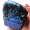 Pierre de Labradorite forme libre d'ornement