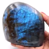 Pierre de Labradorite forme libre d'ornement
