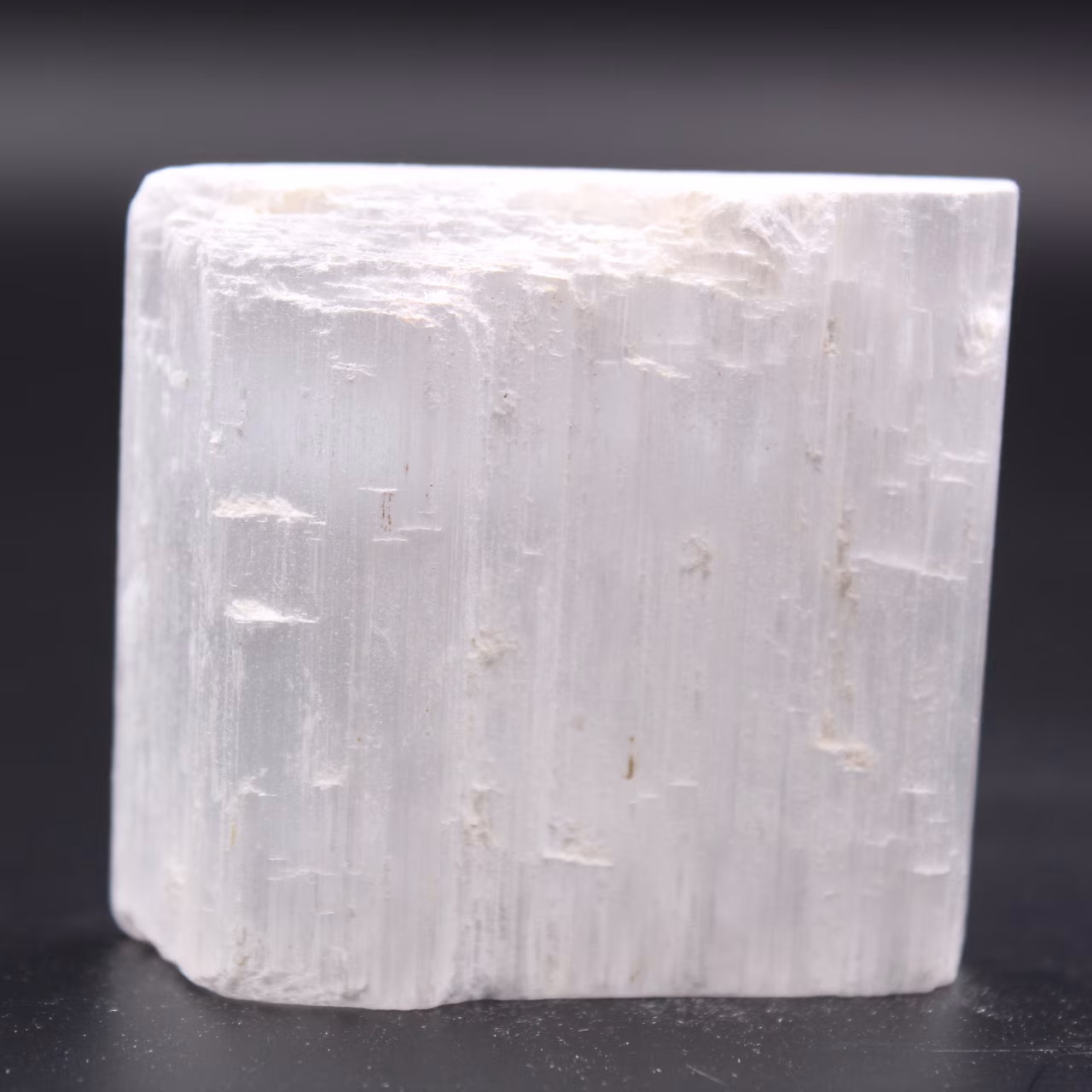 Morceau de gypse brut du Maroc