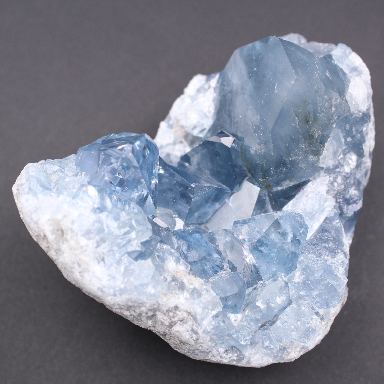 Cristaux de célestite bleue