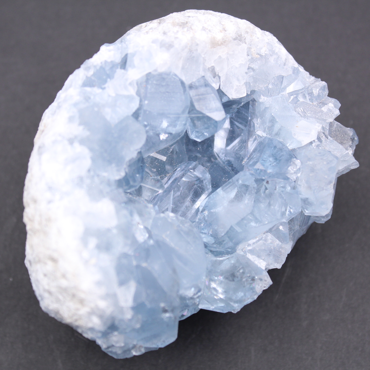 Cristaux de célestite bleue
