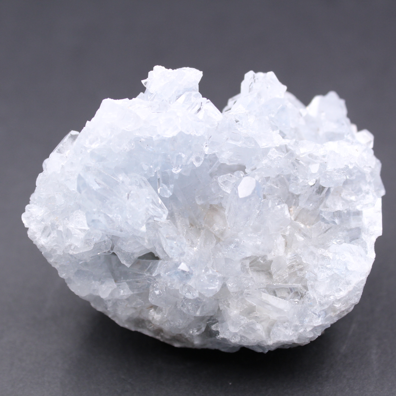 Cristaux de célestite bleue