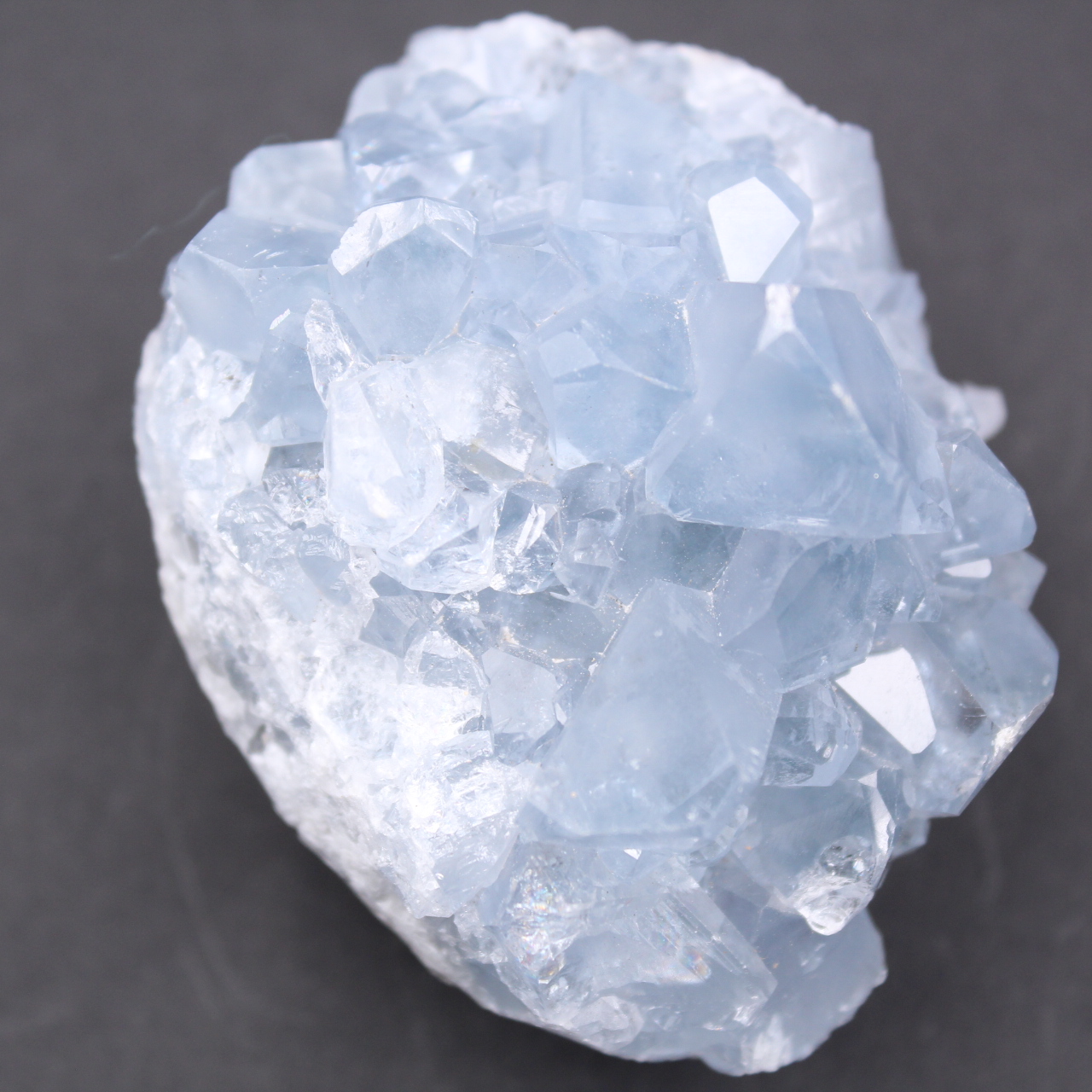 Cristaux de célestite bleue