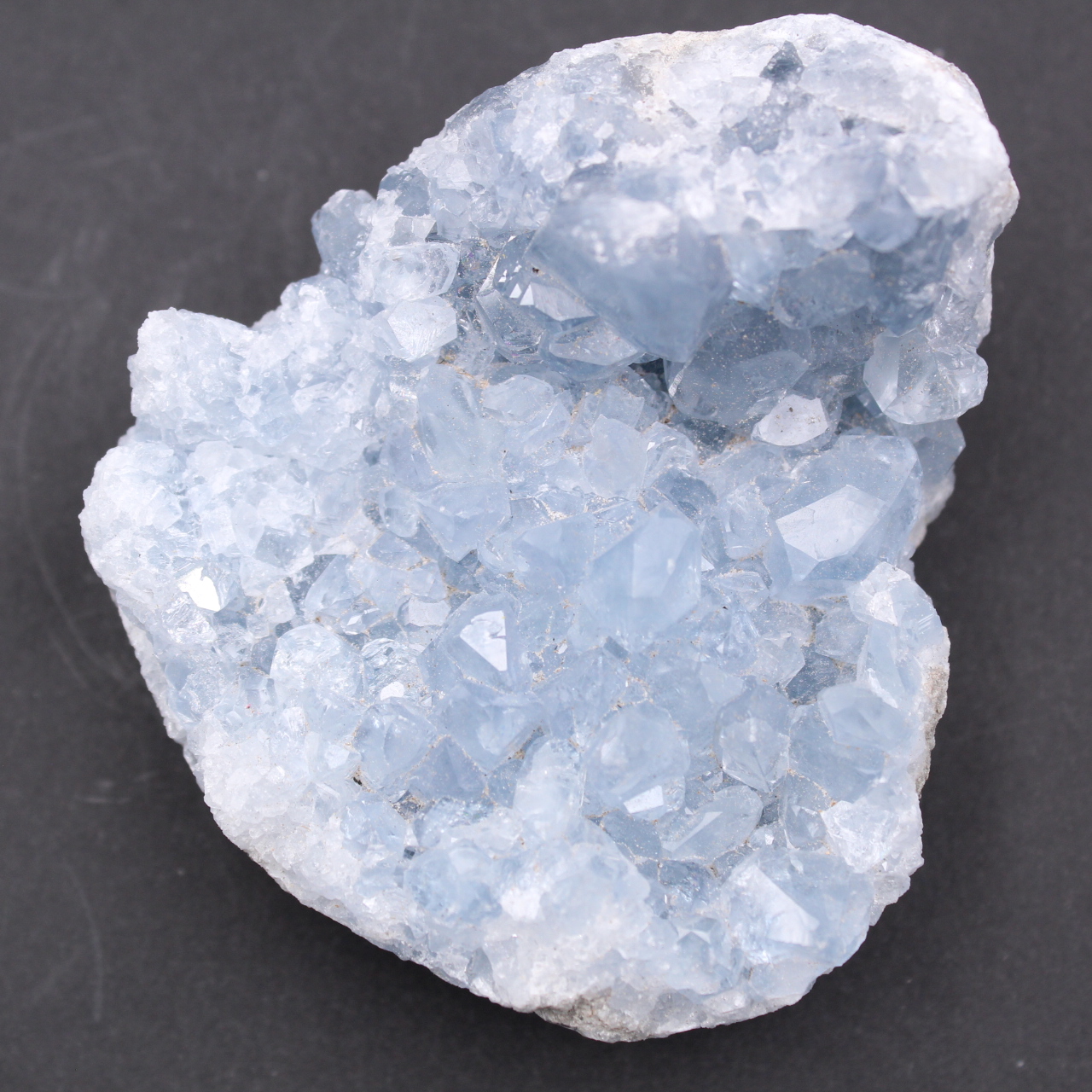 Cristaux de célestite bleue