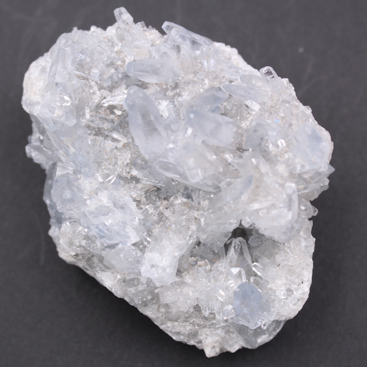 Cristaux de célestite bleue