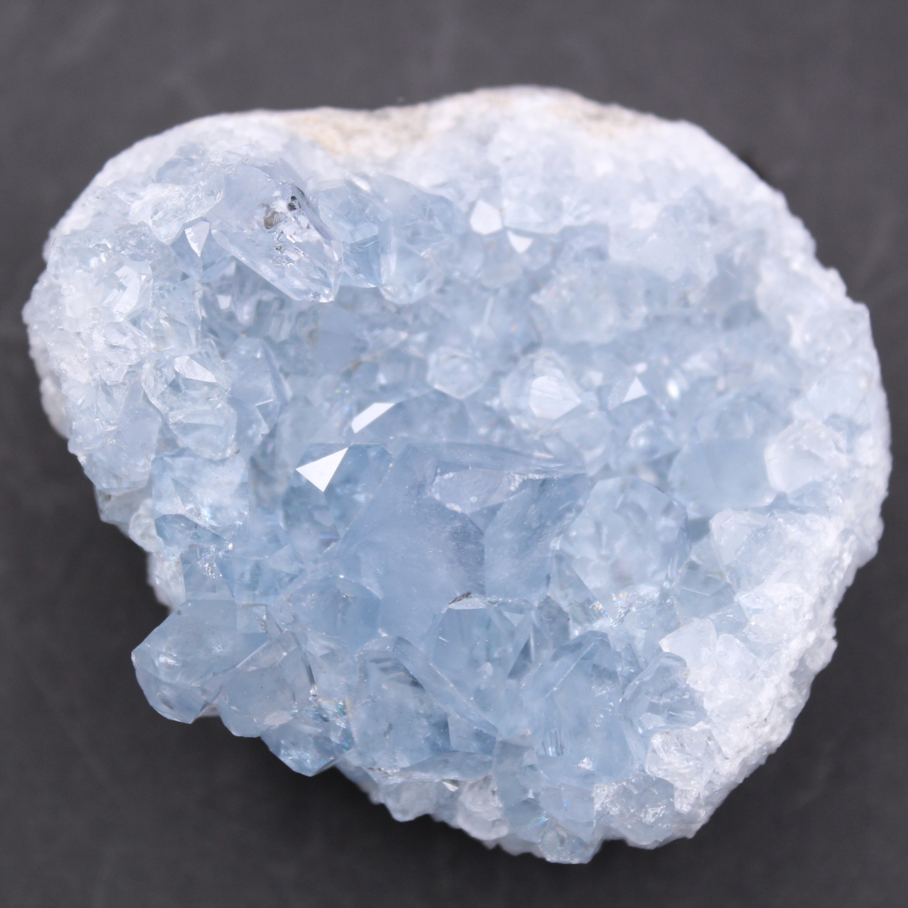 Cristaux de célestite bleue