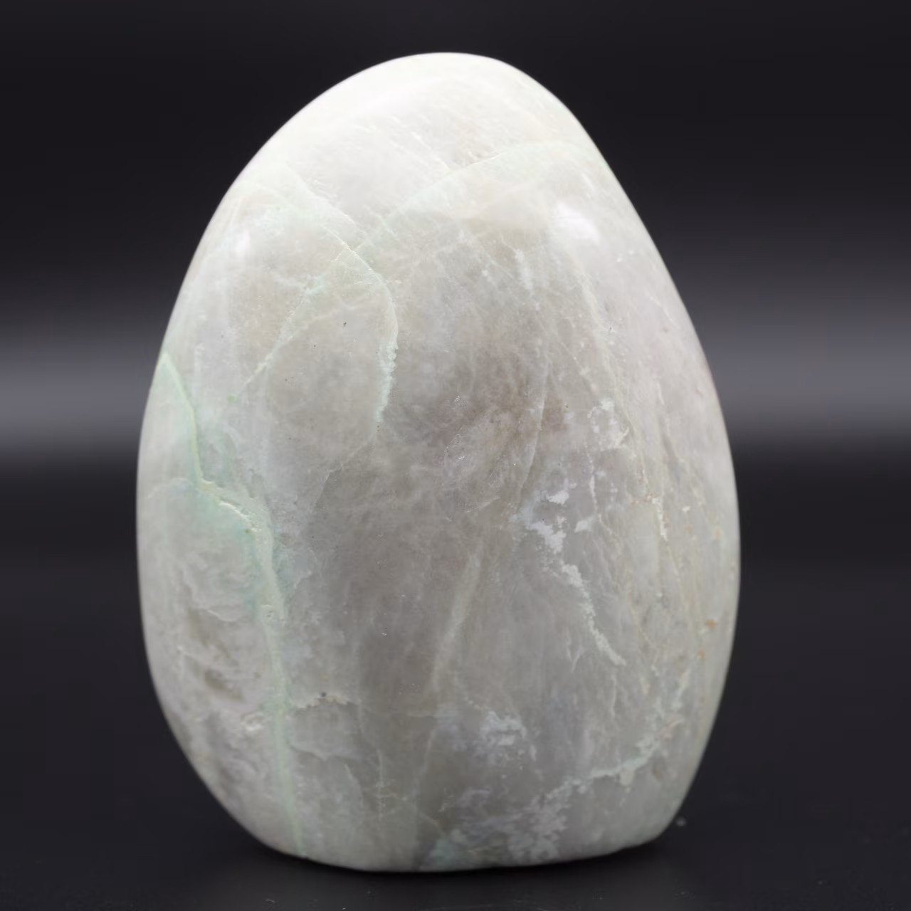 Garniérite polie de Madagascar