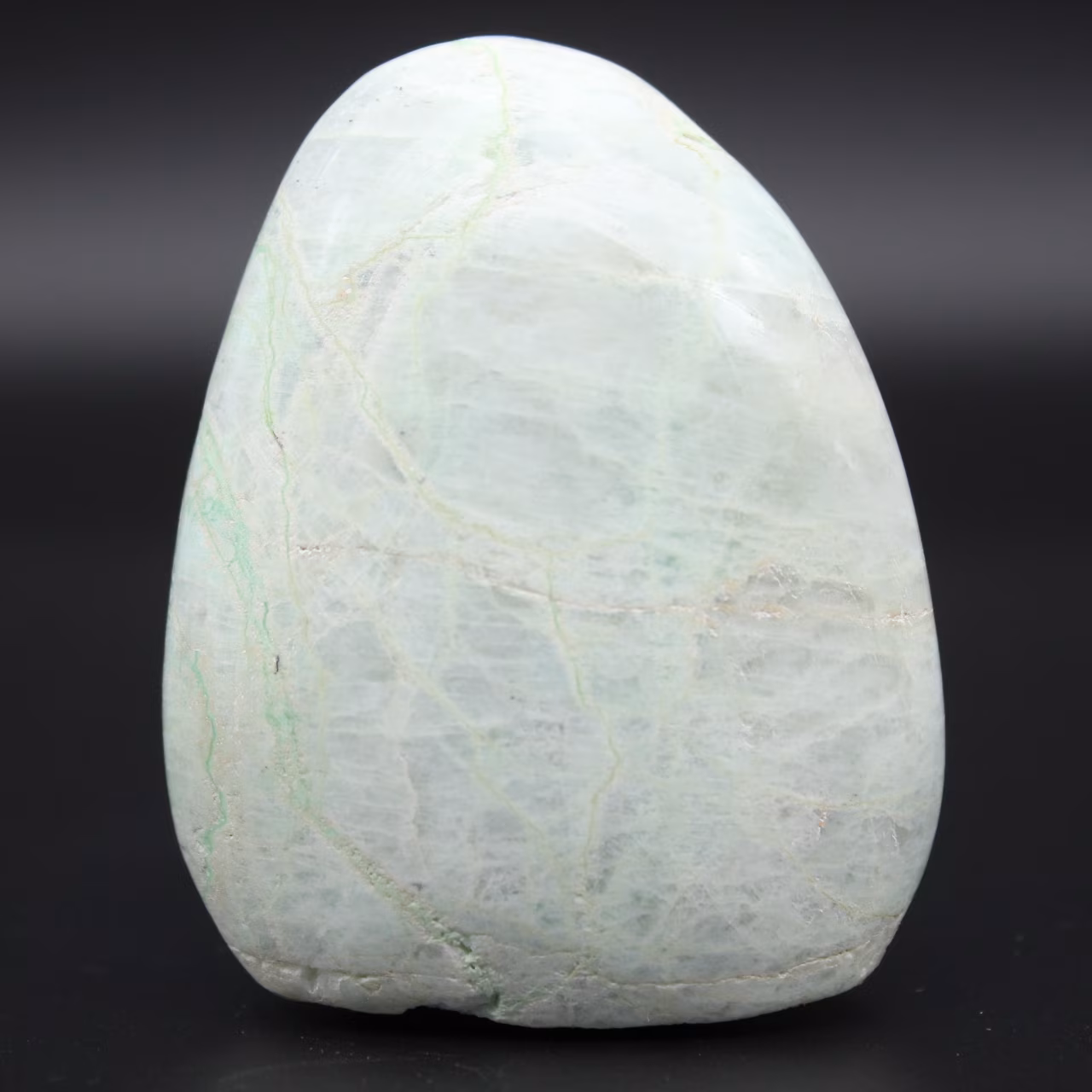 Garniérite polie de Madagascar