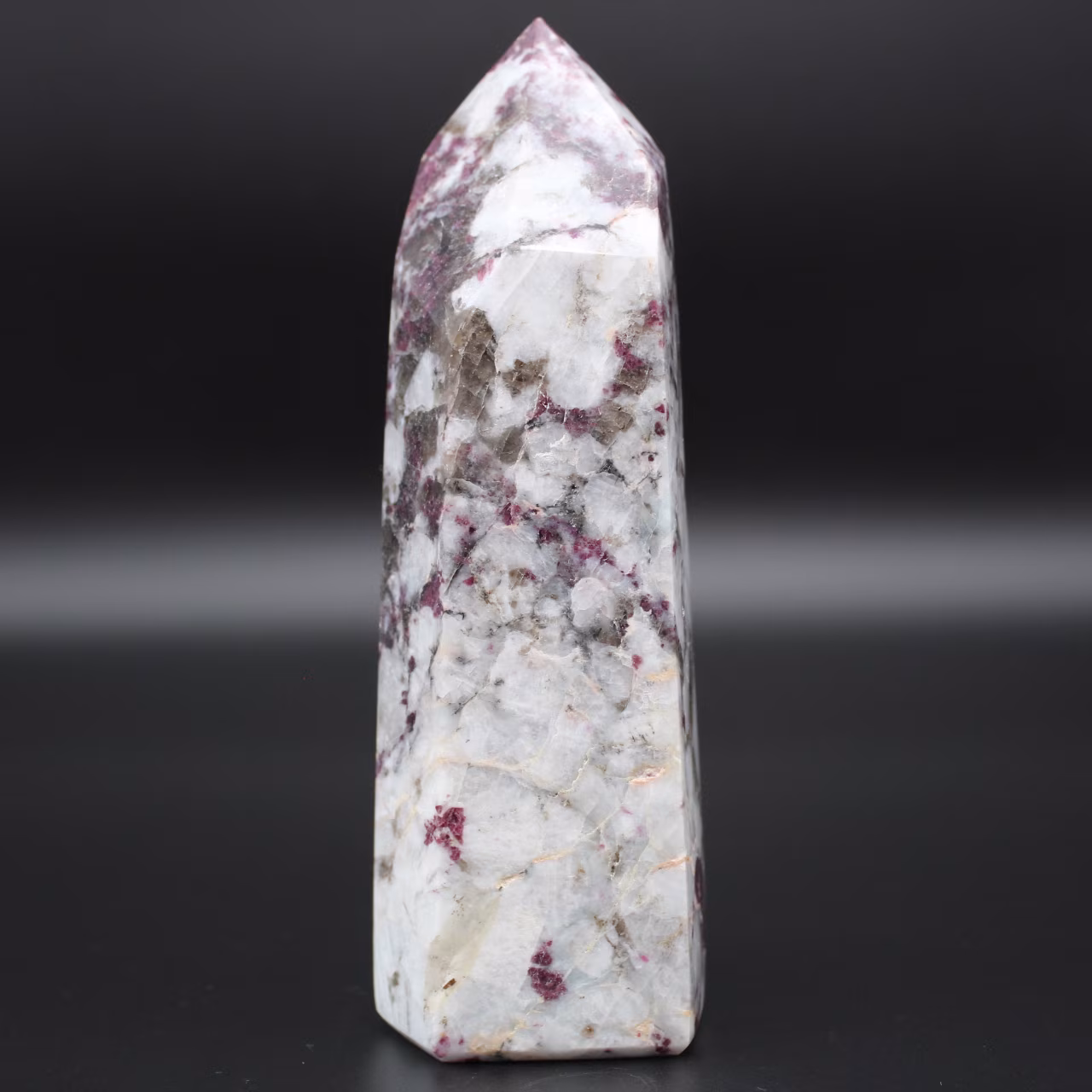 Prisme de lépidolite