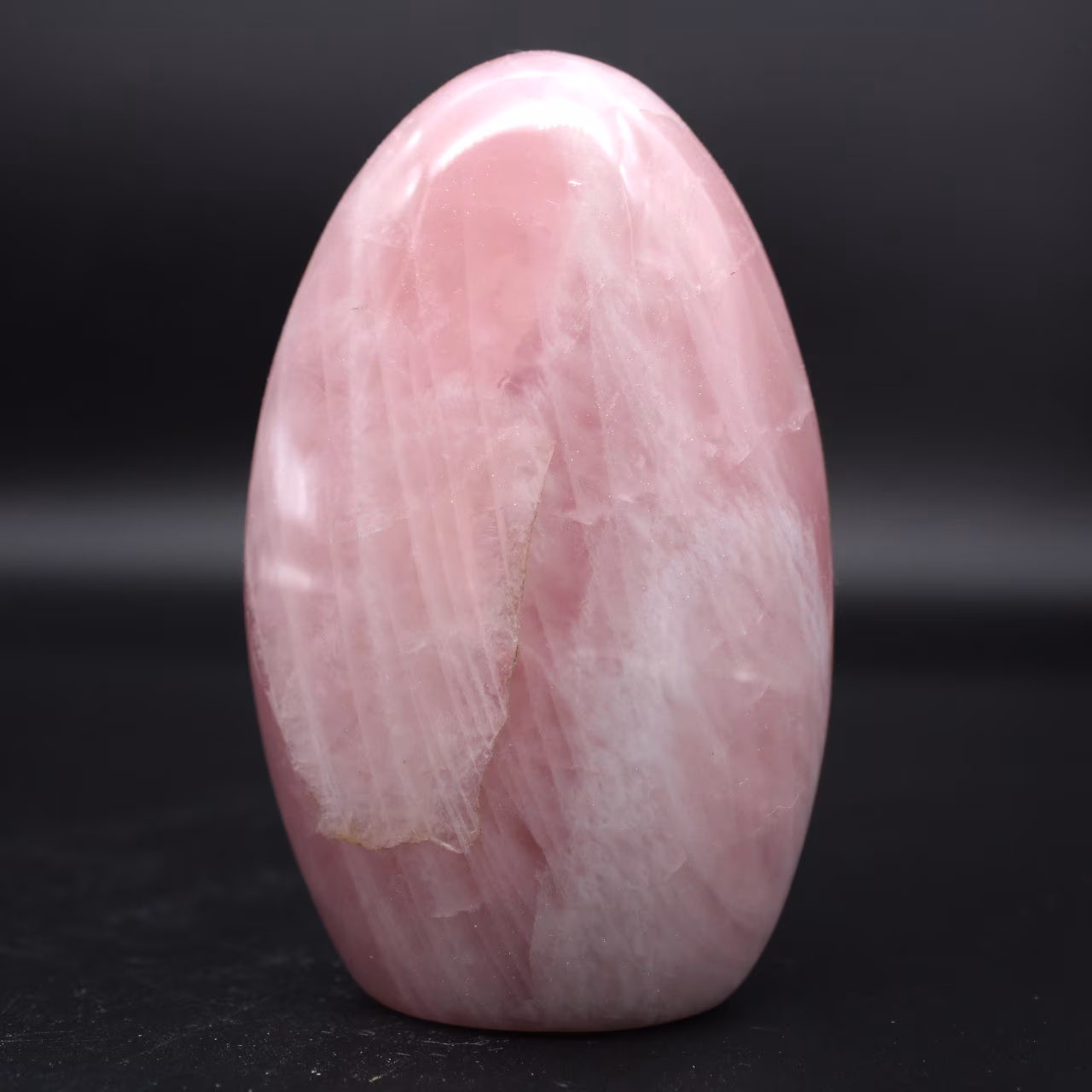 Bloc de quartz rose naturelle polie