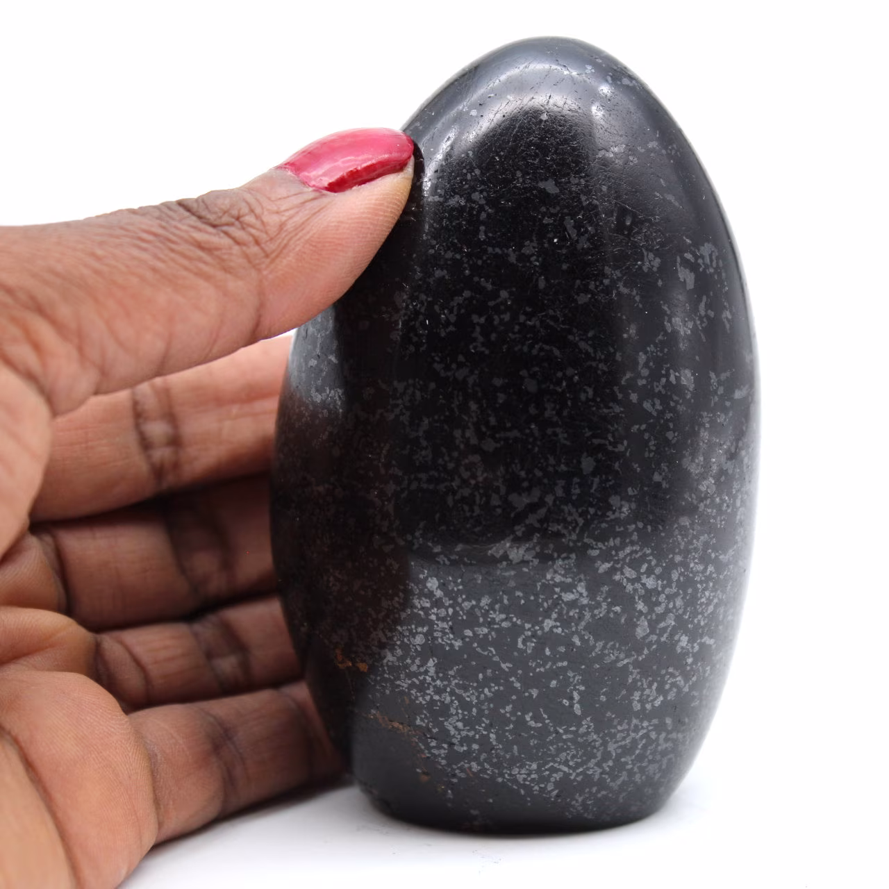 Tourmaline noire naturelle polie