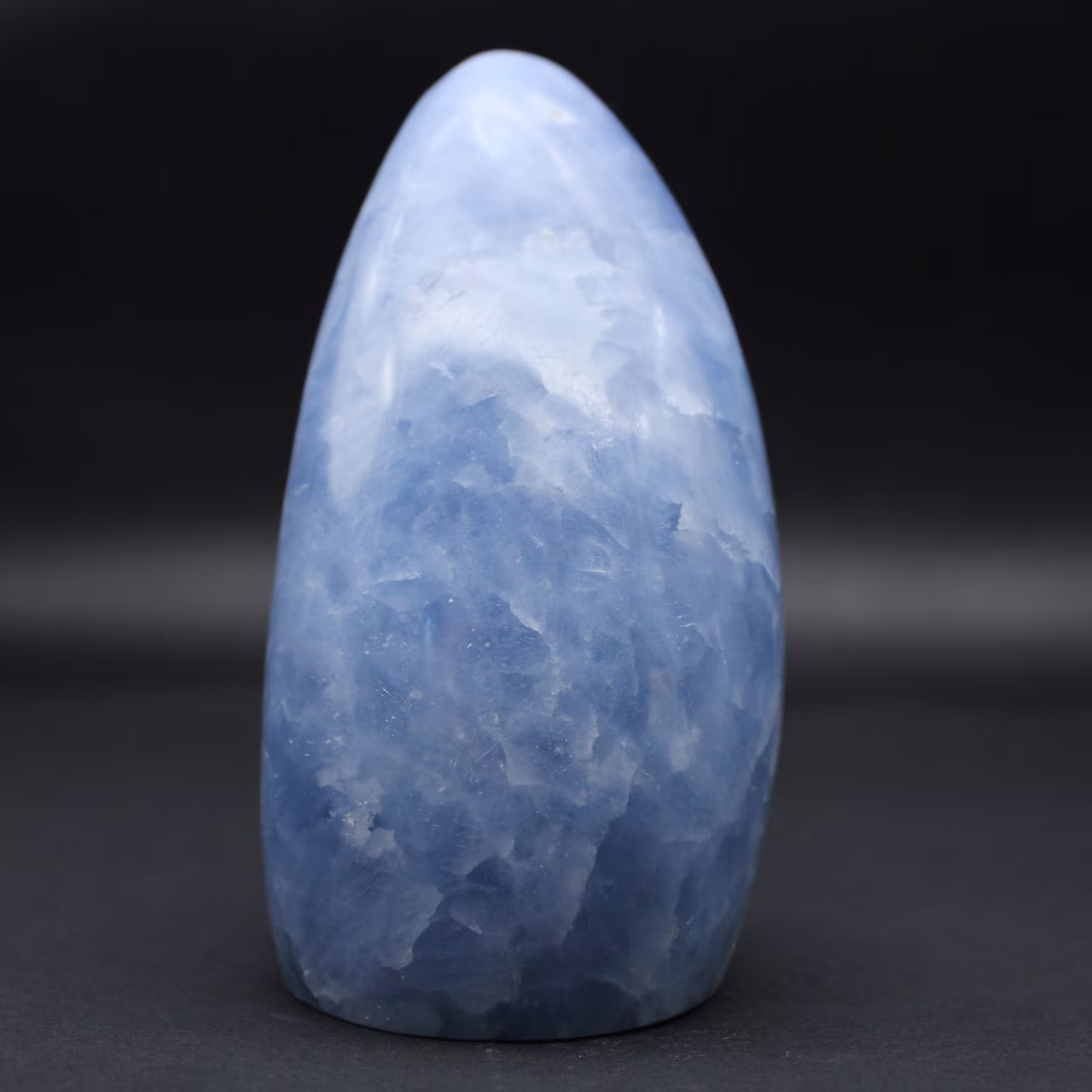 Calcite bleue ornementale