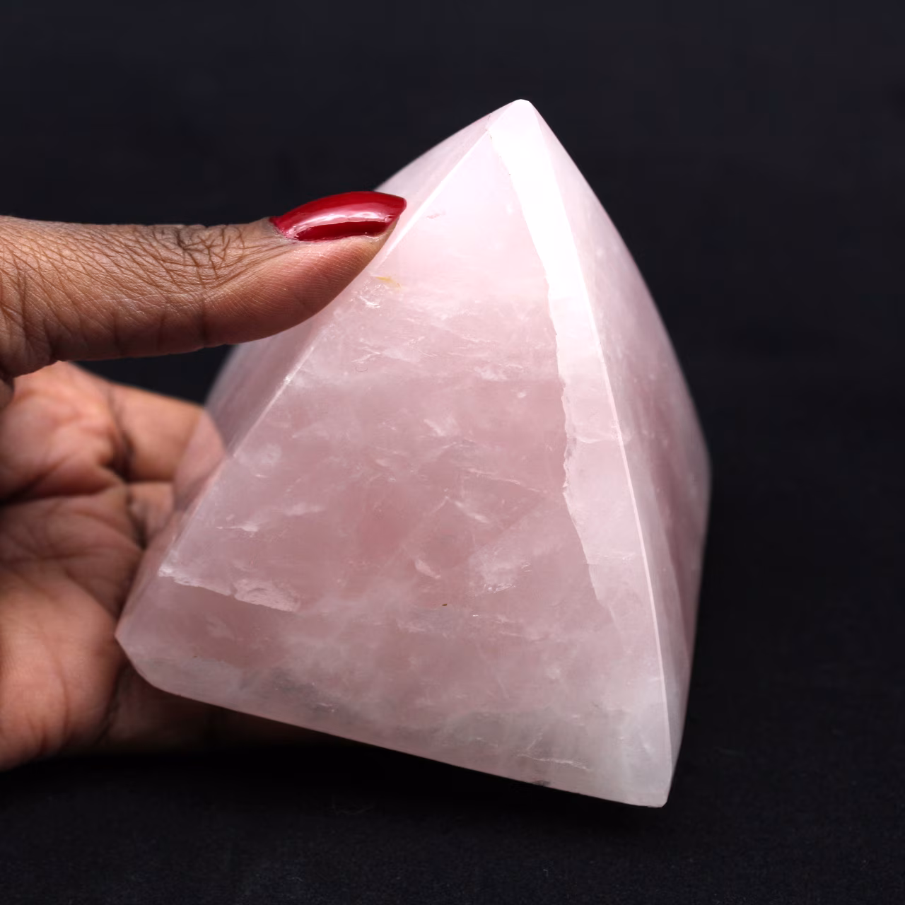 Pyramide en quartz rose