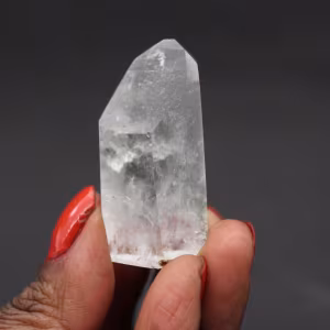 Prisme de quartz a inclusion