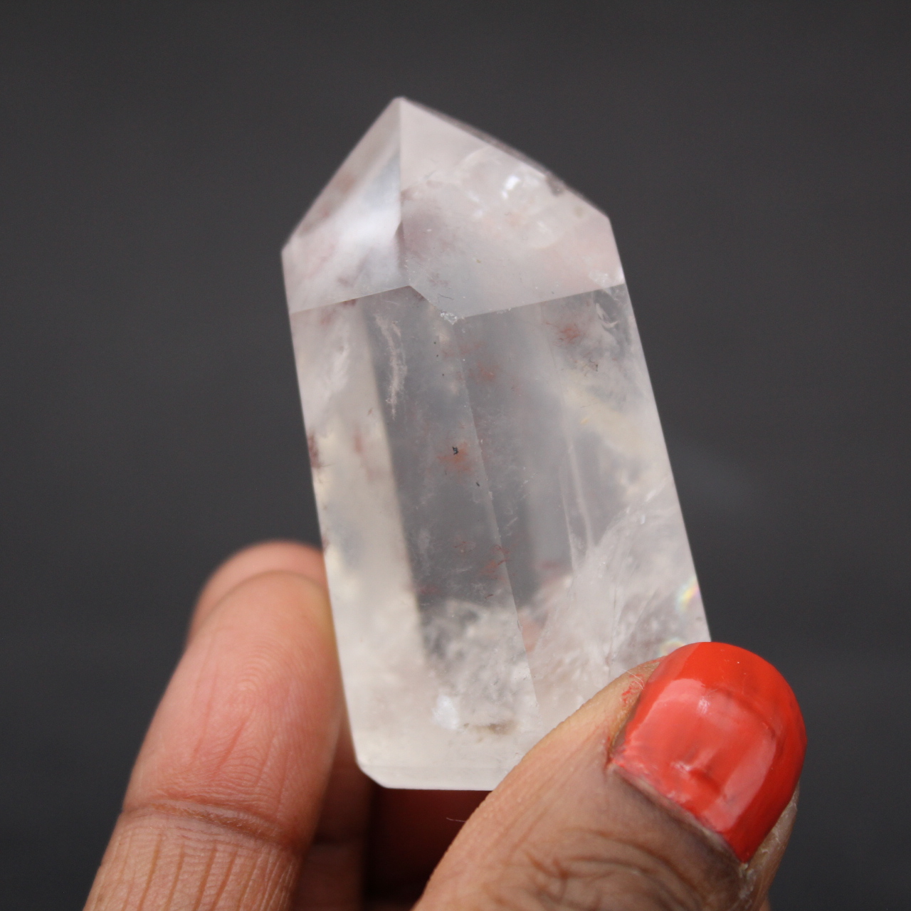 Prisme de quartz a inclusion