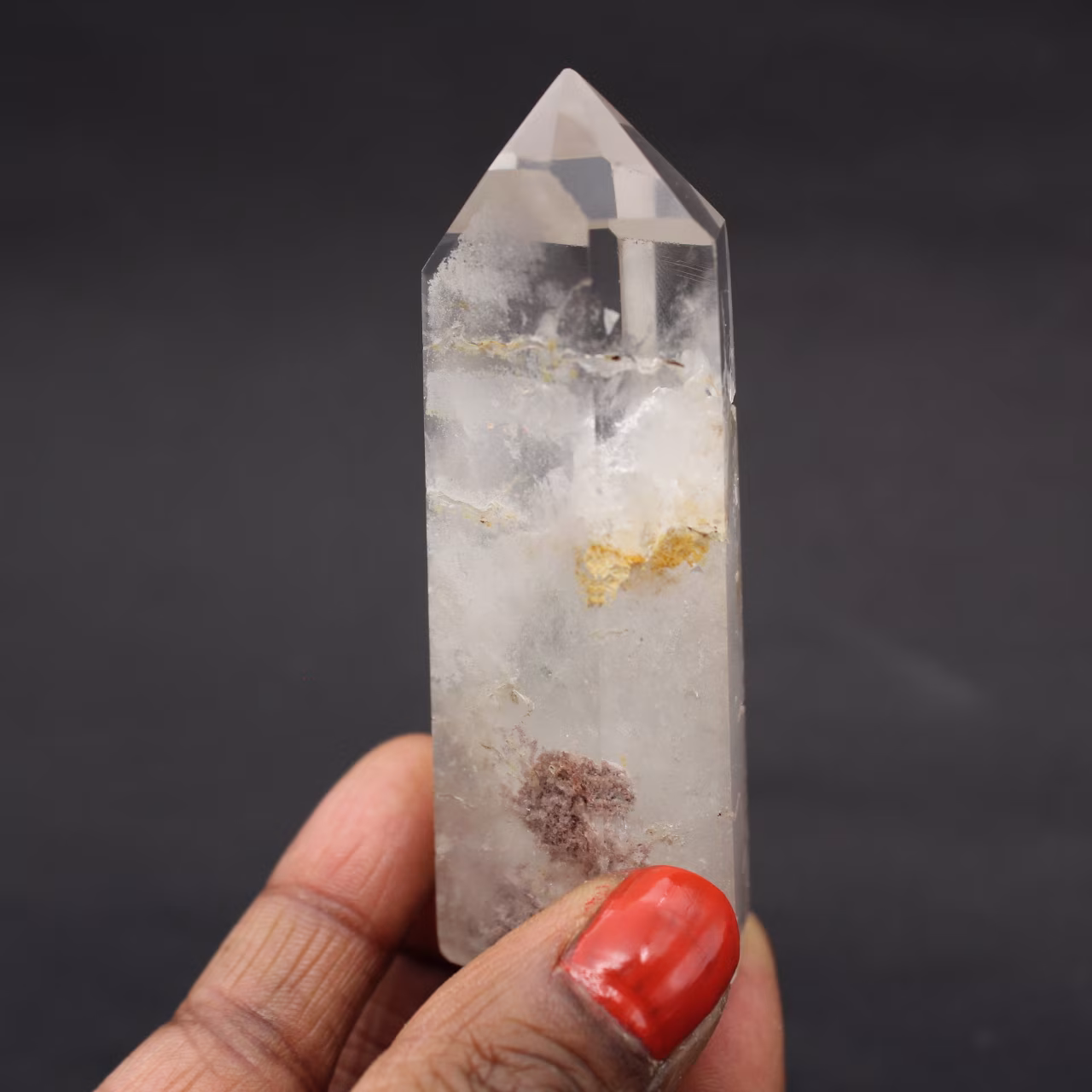 Prisme de quartz avec inclusion