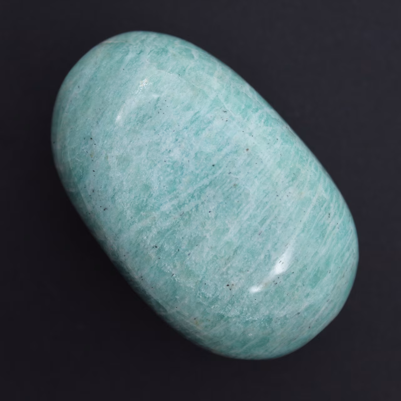 Galet en amazonite