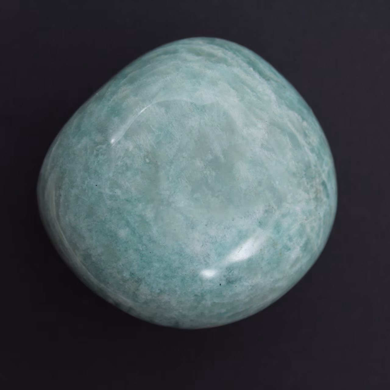 Galet en amazonite