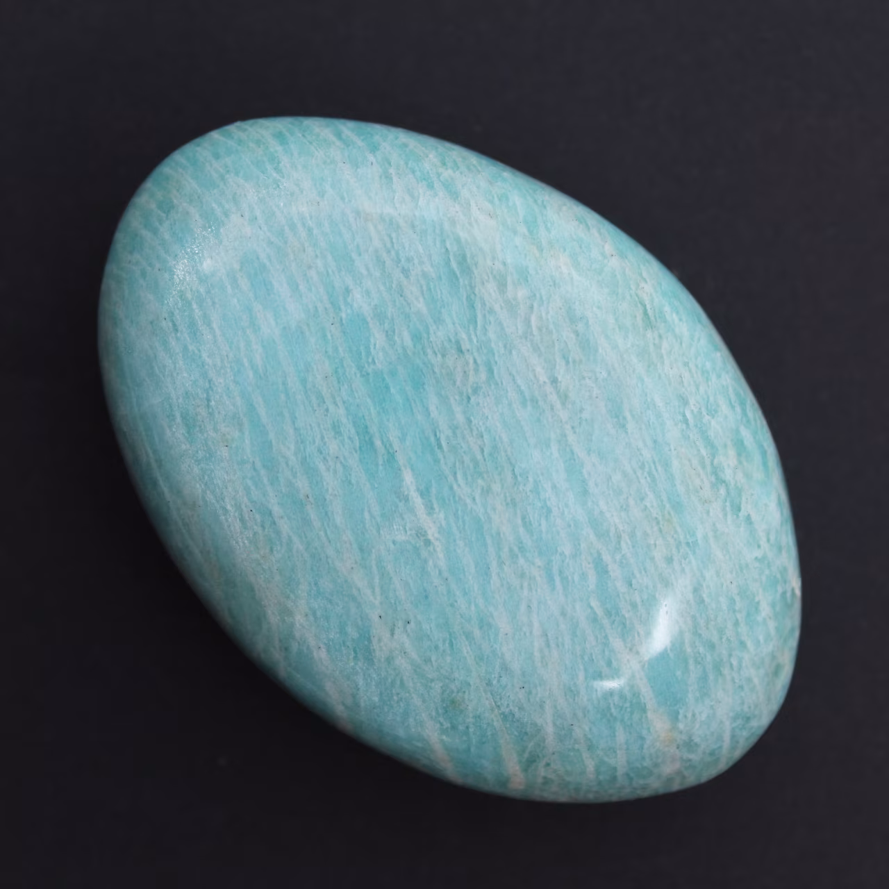 Galet en amazonite