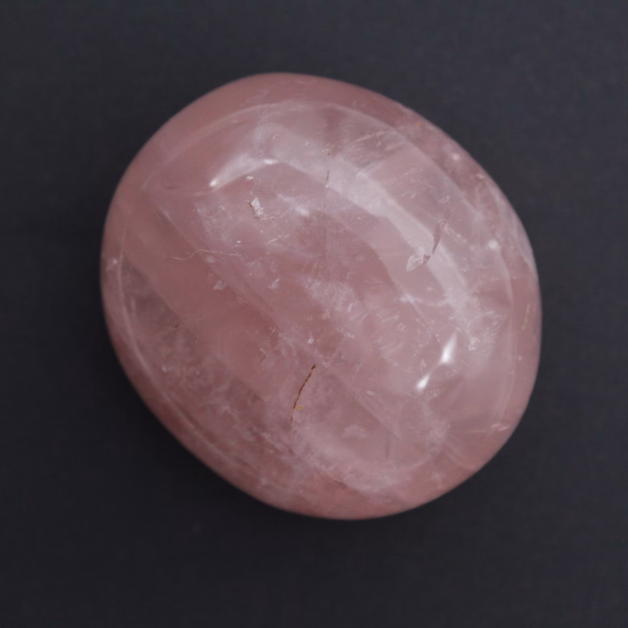 Galet en quartz rose